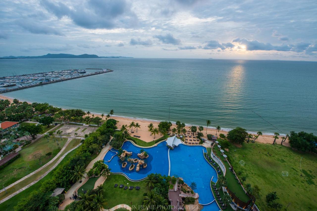 Movenpick Residences Pattaya With Ocean View Na Chom Thian Dış mekan fotoğraf