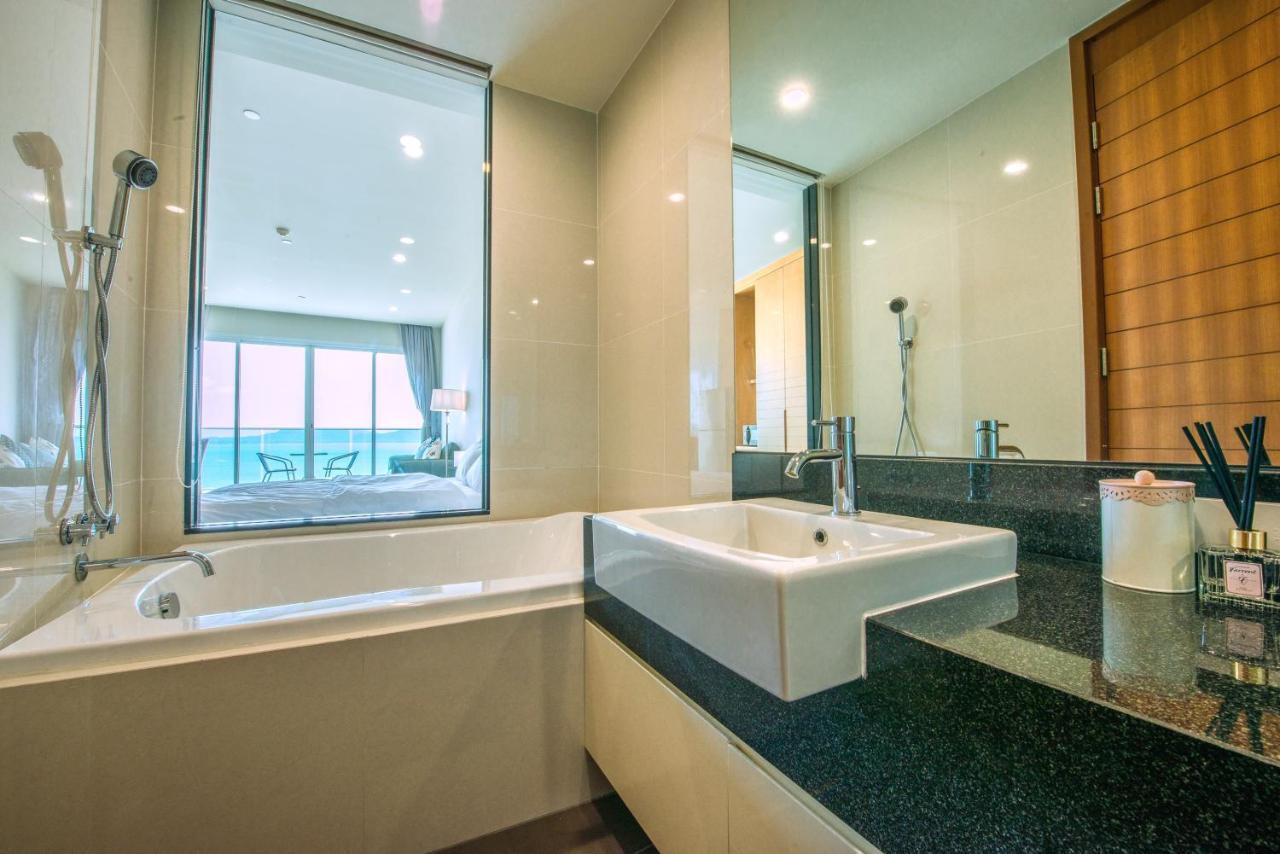 Movenpick Residences Pattaya With Ocean View Na Chom Thian Dış mekan fotoğraf